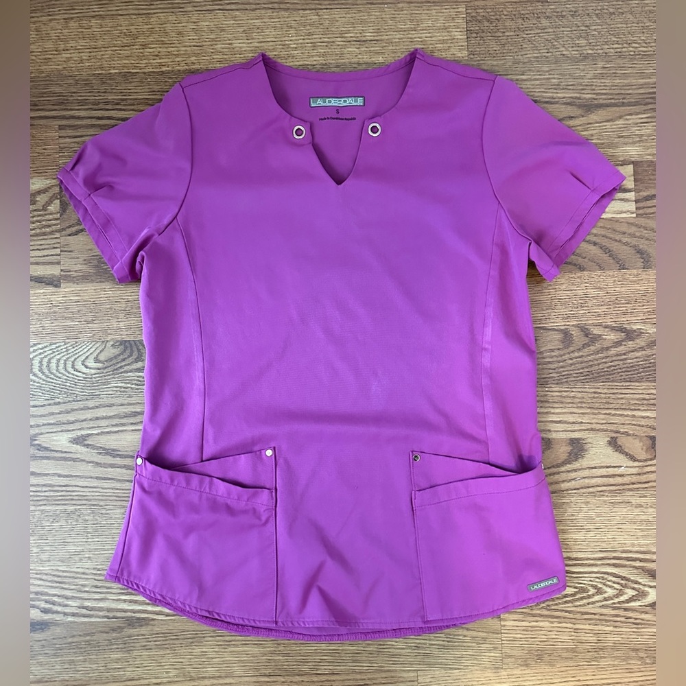 Women’s Scrub Top